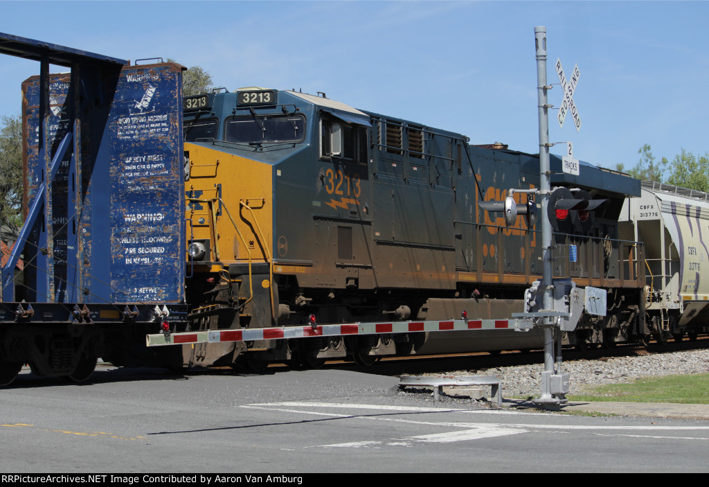 CSXT M442 Mid Train DP